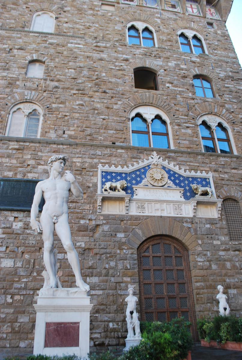 De David van Michelangelo op Piazza della Signoria.jpg
