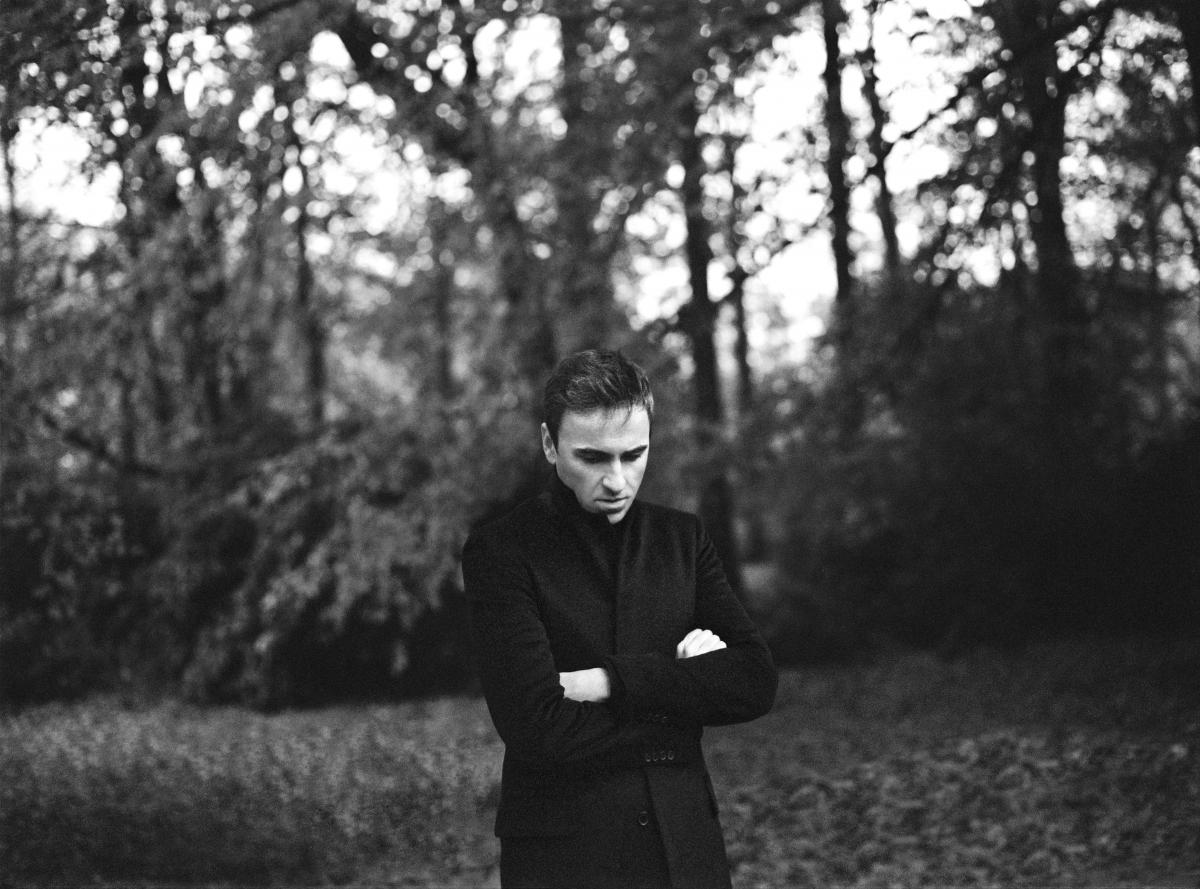 Portret van Raf Simons door Willy Vandeperre