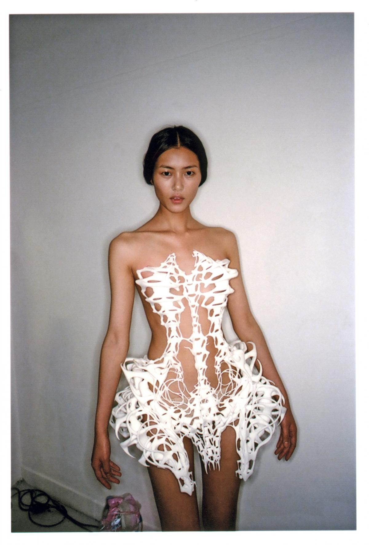 One of the iconic looks of Iris Van Herpen. Copyright Marleen Daniels