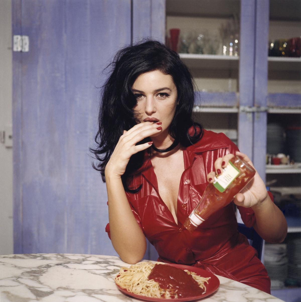Breakfast with Monica Bellucci. November 1995, Paris. Copyright Bettina Rheims